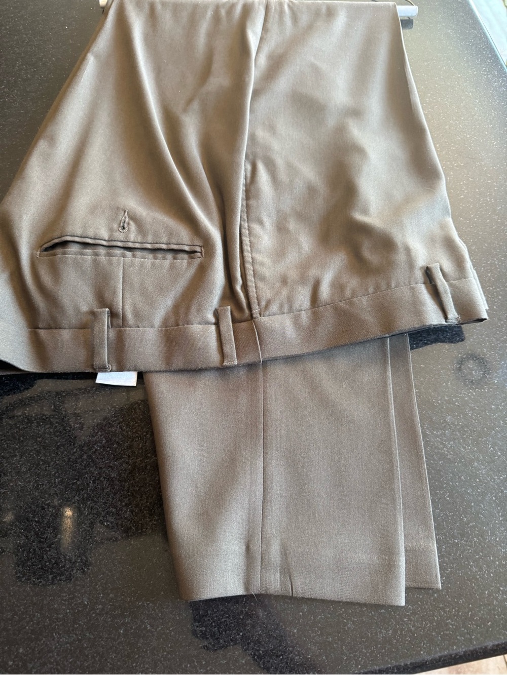 Men's Dress Pants in Olive Brown